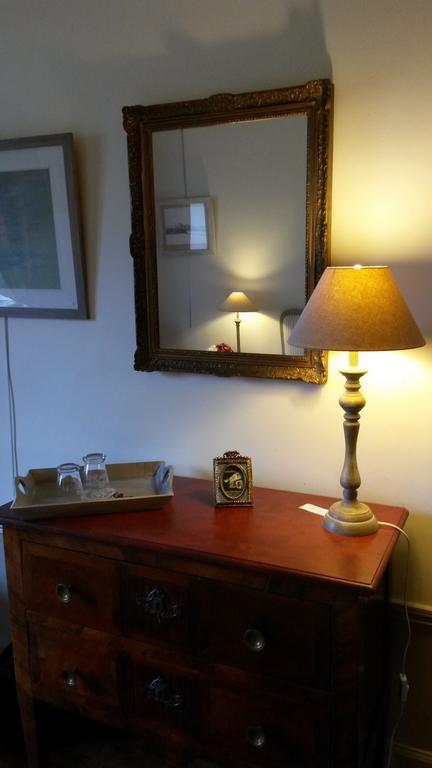 Maison Epellius Collonges-au-Mont-d'Or ภายนอก รูปภาพ